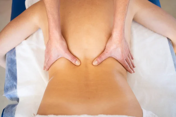 Top View Crop Anonymous Female Massage Therapist Rubbing Back Hands — Stock Photo, Image