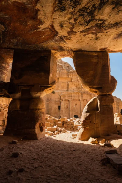 Túmulo Soldado Romano Visto Triclínio Colorido Petra Jordânia — Fotografia de Stock