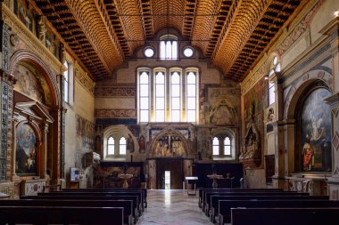 Chiesa San Fermo Maggiore Kilisesi İçi Verona, İtalya
