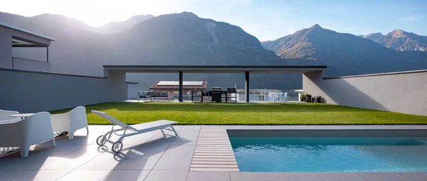 Panoramic View Garden Pool Modern Villa Sitting Area Armchairs Deck — Stock Photo, Image