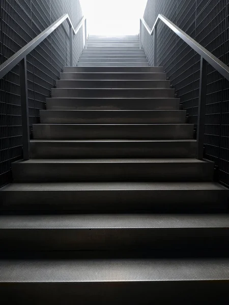 Modern Material Its Architecture Too Empty Stairway Going Infinity — Stockfoto