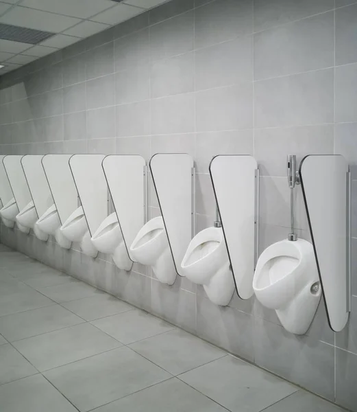Long Line Male Pissers One Uses Them New Modern Space — Stock Photo, Image