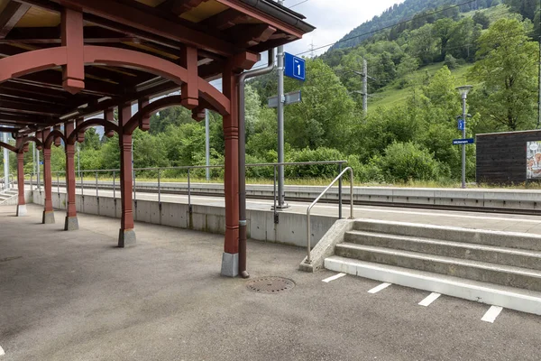 전형적 스위스의 기차역 — 스톡 사진