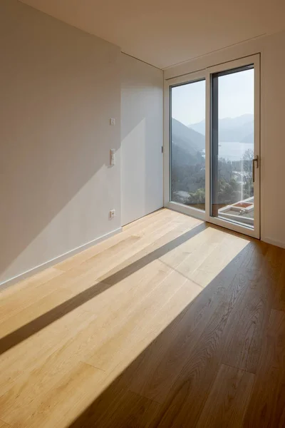 Interieur Van Een Modern Appartement Met Houten Vloeren Het Zonlicht — Stockfoto