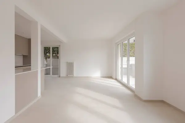Empty White Room Large Window Newly Renovated Now New Flat — Stock Photo, Image