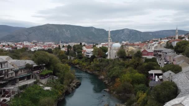 Légi Kilátás Nyílik Város Mostar Neretva Folyó Régi Híd Koski — Stock videók