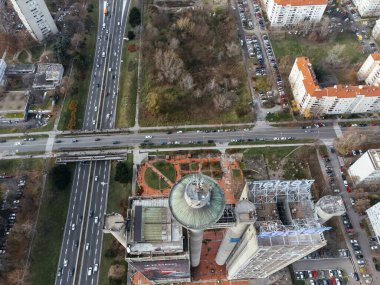 Sırbistan 'ın Yeni Belgrad bölgesindeki Genex kulesinin gerçek görüntüsü. Avrupa.