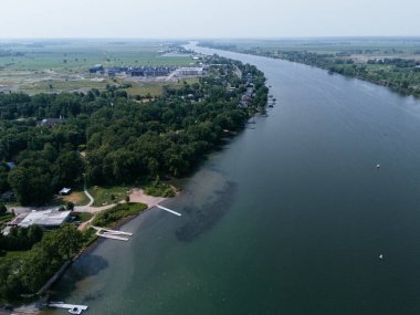 Drone Mont-Saint-Hilaire Beloeil ve River re du Richelieu