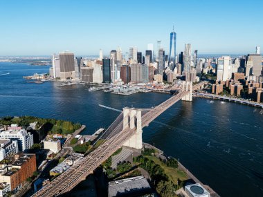 Brooklyn Köprüsü ve Aşağı Manhattan Sunrise, New York 'ta