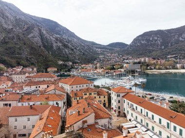 Eski Kotor kasabası ve Kotor körfezi, Karadağ, Avrupa 'nın hava manzarası