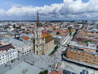 Sırbistan 'ın Novi Sad kenti üzerindeki İHA uçuşu.