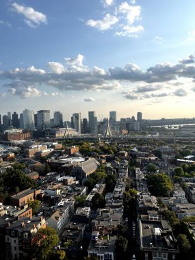 Gün batımında Boston şehir manzarası. Yüksek kalite fotoğraf.