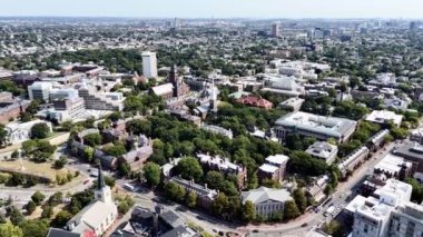 Harvard Yard, Cambridge, Massachusetts, ABD üzerindeki İHA uçuşu