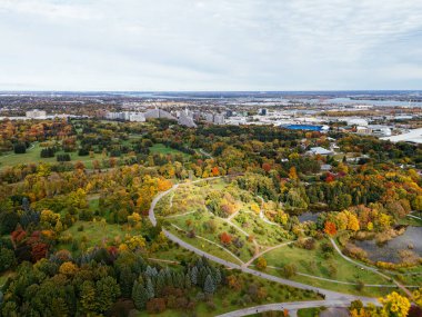 Montreal, Quebec, Kanada 'daki botanik bahçesinin havadan görünüşü