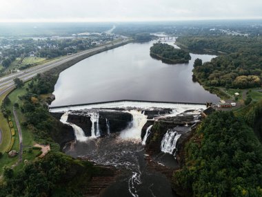 Chaudiere nehrinin havadan görünüşü, Quebec şehri, Quebec, Kanada