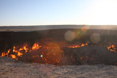 Darvaza Gaz Krateri, Karakum Çölü, Türkmenistan.