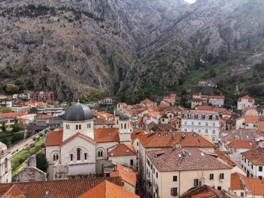 Eski Kotor kasabası ve Kotor körfezi, Karadağ, Avrupa 'nın hava manzarası
