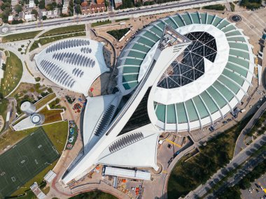 26 Temmuz 2024 Olimpiyat Stadyumu, Biodome ve Montreal, Quebec, Kanada meyilli kule manzarası