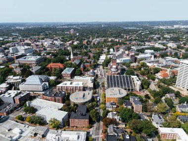 Harvard Yard, Cambridge, Massachusetts 'in kuş bakışı manzarası, ABD.