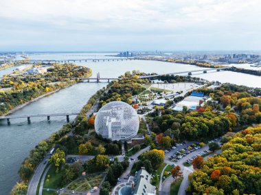13 Nisan 2025. Montreal 'deki Formula 1 Circuit Gilles Villeneuve' un helikopter uçuş görüntüsü. Quebec, Kanada