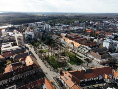 Sırbistan 'da küçük bir kasabanın havadan görünüşü. Panchevo