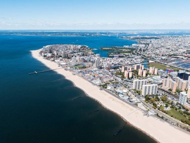 Coney Adası ve Brighton Sahili 'nin havadan görünüşü, New York, ABD.