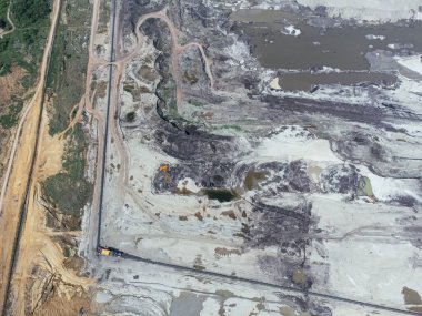 Kömür madenciliğinde Kolubara çukuru bu arada. Lazarevac, Sırbistan.