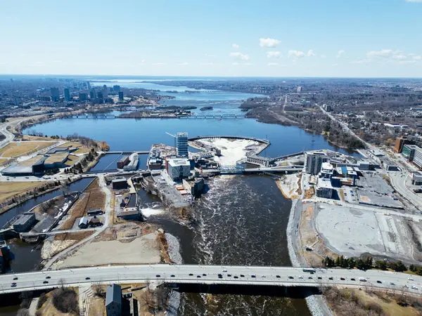 Ottawa şehir merkezinin gökyüzü manzarası, Parlamento binaları Ottawa, Ontario Canada.