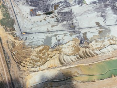 Kömür madenciliğinde Kolubara çukuru bu arada. Lazarevac, Sırbistan.