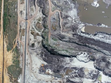 Kömür madenciliğinde Kolubara çukuru bu arada. Lazarevac, Sırbistan.