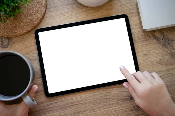 Kobiet Ręce Trzymać Komputer Tablet Izolowanym Tle Ekranu Tabeli Biurze — Zdjęcie stockowe