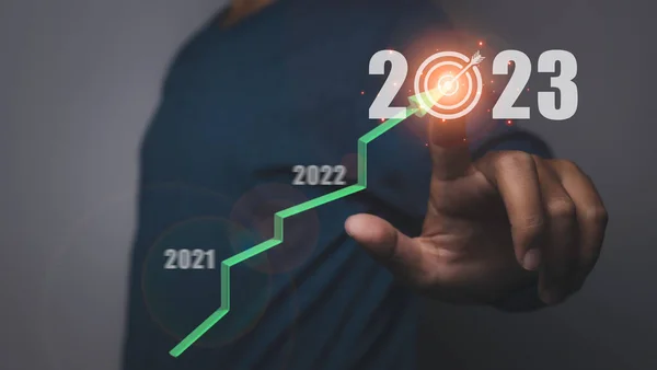 Geschäftsziel Und Ziel Für Das Neue Jahr 2023 Mann Drückt — Stockfoto