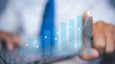 Hedefteki başarı stratejisi hedefi ve planı. Borsa, iş büyümesi, ilerleme ya da başarı. Borsa grafiği finansal kar borsası gelişimi.