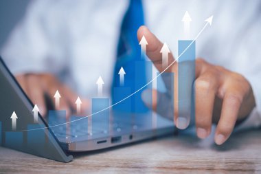 Hedefteki başarı stratejisi hedefi ve planı. Borsa, iş büyümesi, ilerleme ya da başarı. Borsa grafiği finansal kar borsası gelişimi.