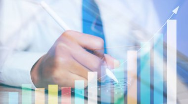 Hedefteki başarı stratejisi hedefi ve planı. Borsa, iş büyümesi, ilerleme ya da başarı. Borsa grafiği finansal kar borsası gelişimi.