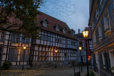 Hattingen 'in eski merkezinde tarihi yarı keresteli bir bina var.