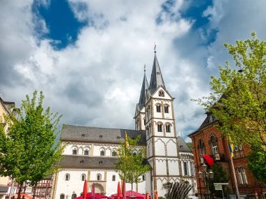 Boppard 'daki Pazar Meydanı ve Tarihi Kilise