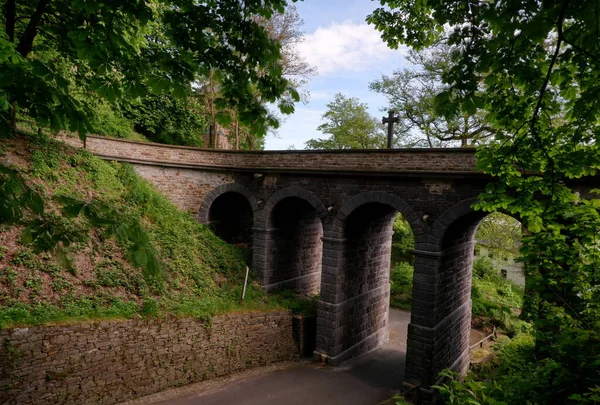 Camino Castillo Viaducto Histórico Con Una Cruz Koblenz Stolzenfels — Foto de Stock