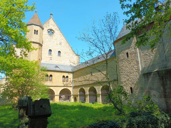 Park Und Bau Des Historischen Königsschlosses Goslar — Stockfoto