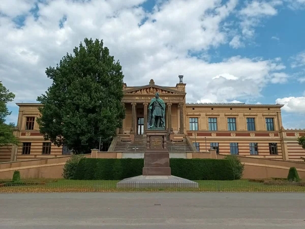 Schwerin 'deki devlet müzesinde tarihi eser.