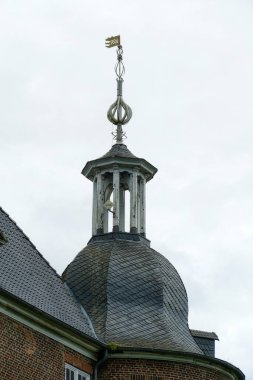 Hamminkeln, Ringenberg 'de tarihi bir şatonun kulesi.