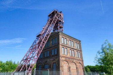 Oberhausen Sterkrade 'deki eski bir kömür madeninin tarihi iskeleti.