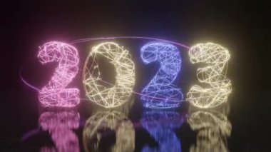 Yılbaşı 3D animasyonu. 2024 yılının tarihi, parlak iplik ve düğümlerin çokluğundan yansıtıcı yüzeyin üzerindeki karanlıkta belirir. Yeni Yıl pankartları için soyut 3d canlandırma.