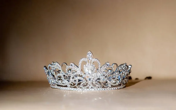 Πριγκίπισσα Βασιλικό Στέμμα Ντιαντίμ Για Βασιλιά Και Βασίλισσα — Φωτογραφία Αρχείου