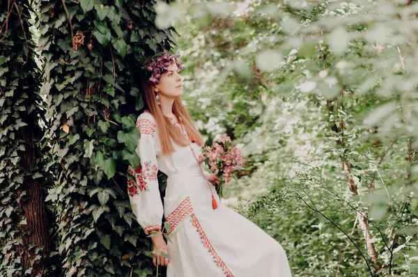 Ukrainian Woman National Costume Ukraine Soft Blurred Focus — Stock Photo, Image