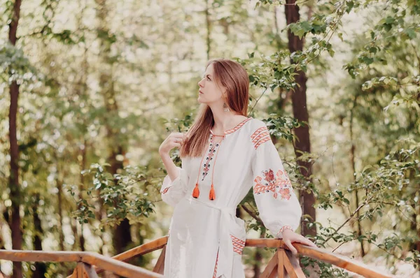 Ukrainian National Ethnic Folk Costume Stands Wooden Bridge Woman Walks — Stock Photo, Image