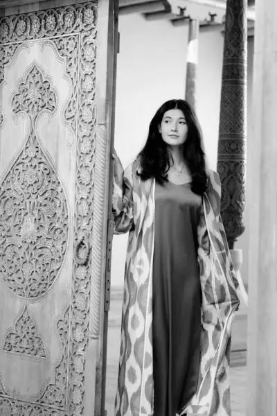 Beautiful Fashion Model Girl Traditional Uzbekistan Fashion Dress Ikat Pattern Stock Picture