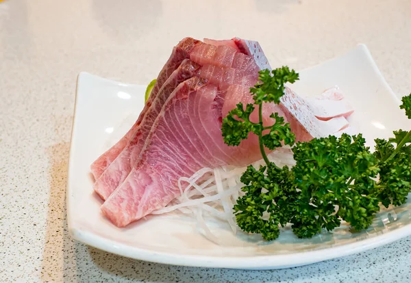 Delicioase Sashimi Bonito Servite Farfurie — Fotografie, imagine de stoc