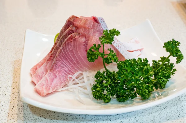 Delicioase Sashimi Bonito Servite Farfurie — Fotografie, imagine de stoc