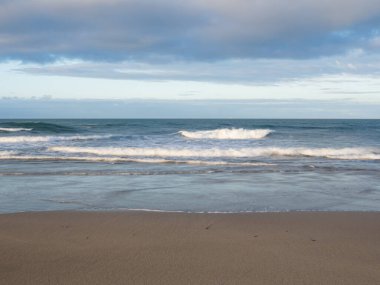 Tayvan 'da sisli kumsala uzun süre maruz kalma.
